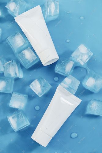 夏日清涼護(hù)膚品攝影圖