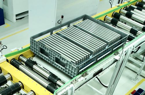 探訪蜂巢能源工廠 揭秘短刀電池生產三大秘籍